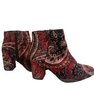 Diba Red Paisley Block Heel Ankle Booties Size 6.5
